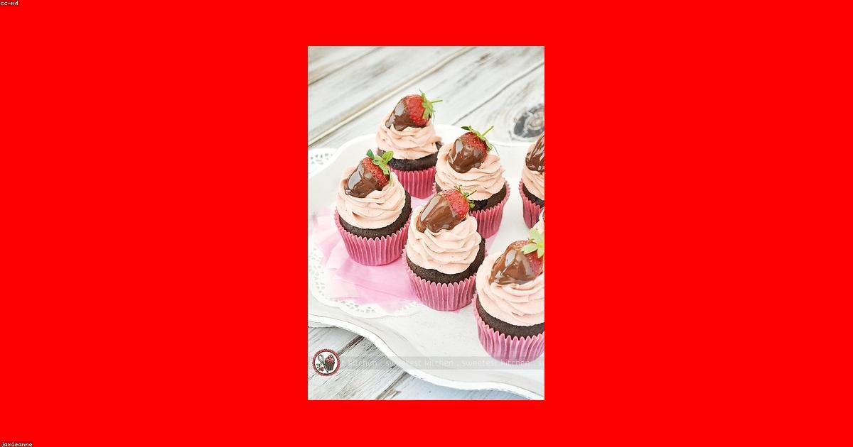 1-Minute Pomegranate Chocolate Snack